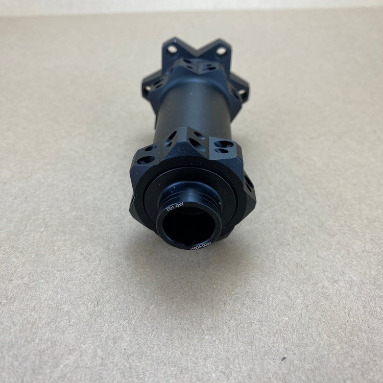 close up of the right axle end