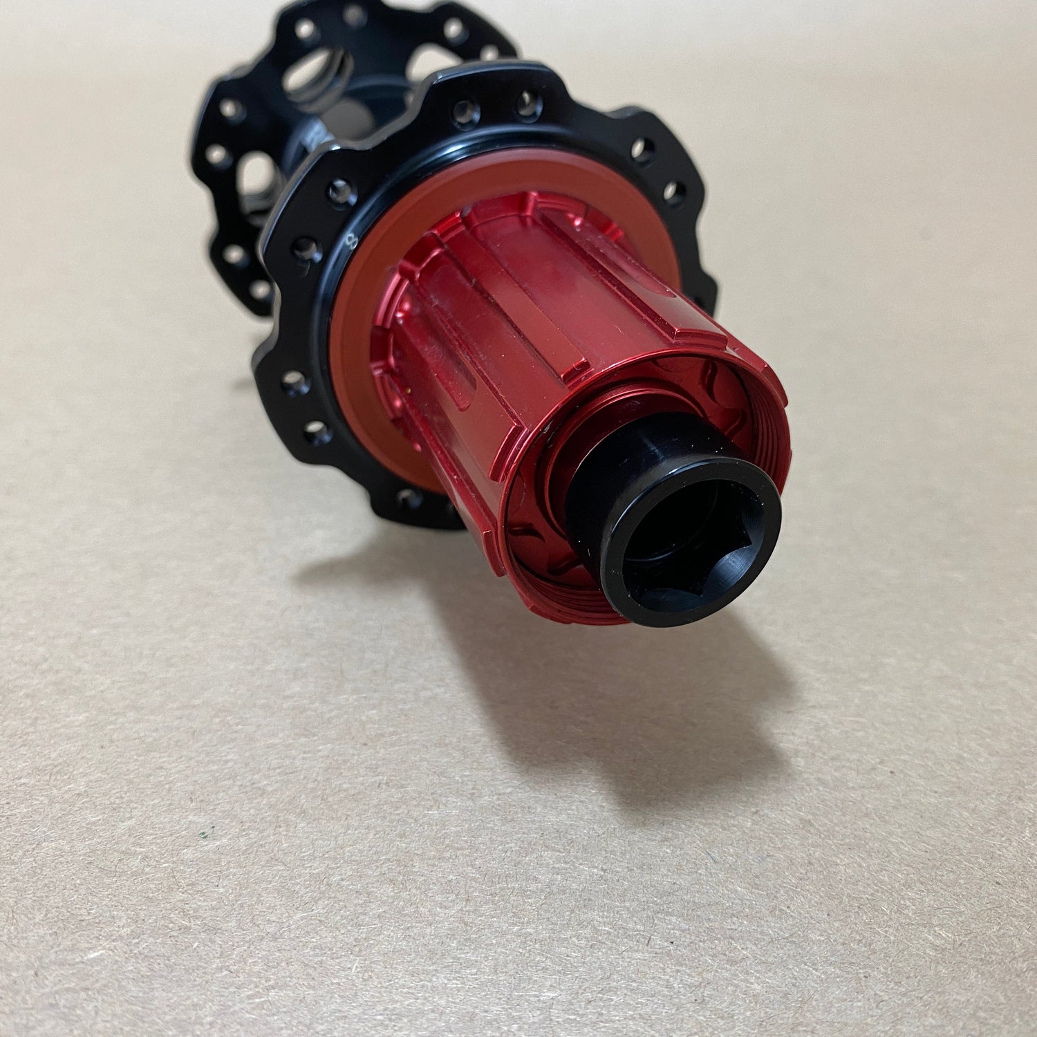 close up of the right axle end