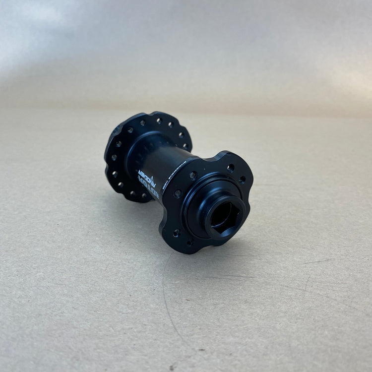 close up of the front right axle end