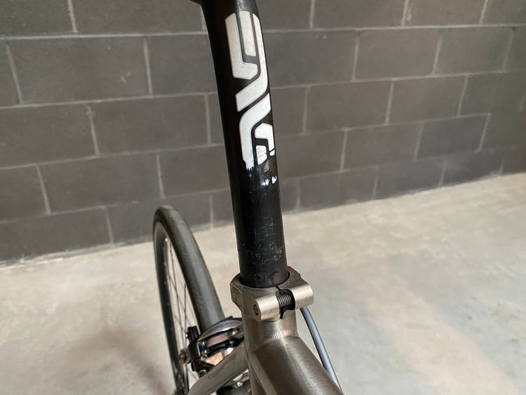 close up of the seatpost
