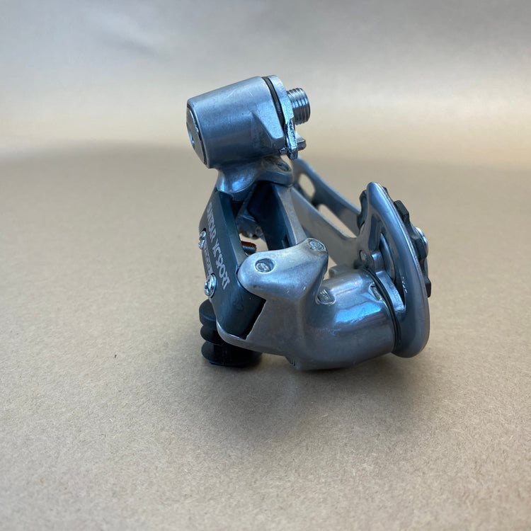 front view of the rear derailleur