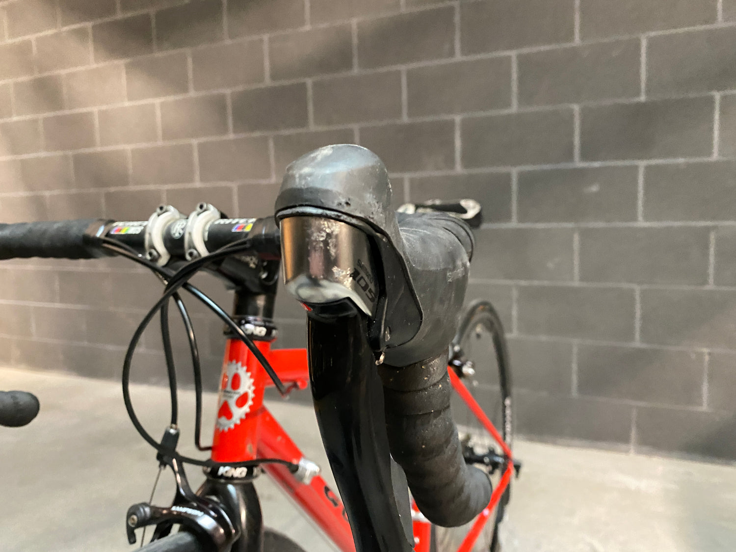 scratches on the left brake lever