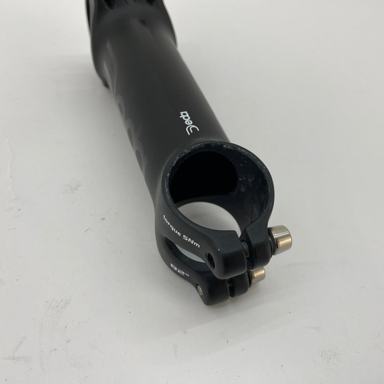 view inside the steerer clamp