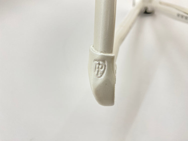 close up of the rear dropout