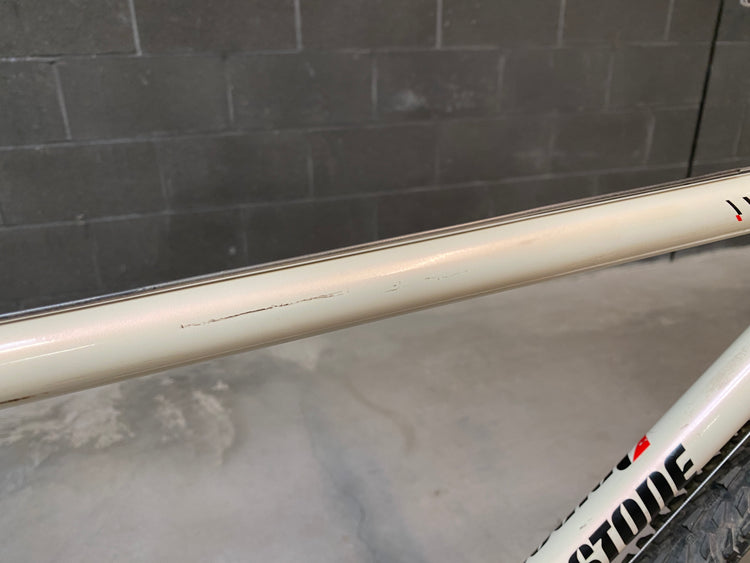 scuff marks on the top tube