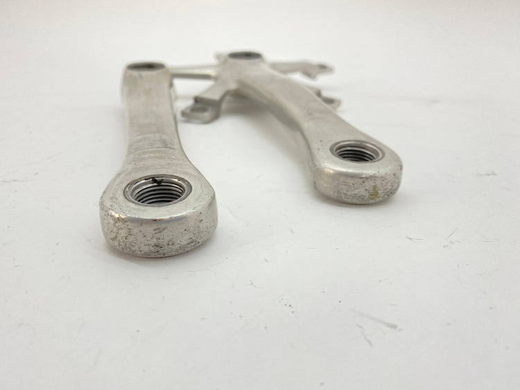 scratches on crank arm ends
