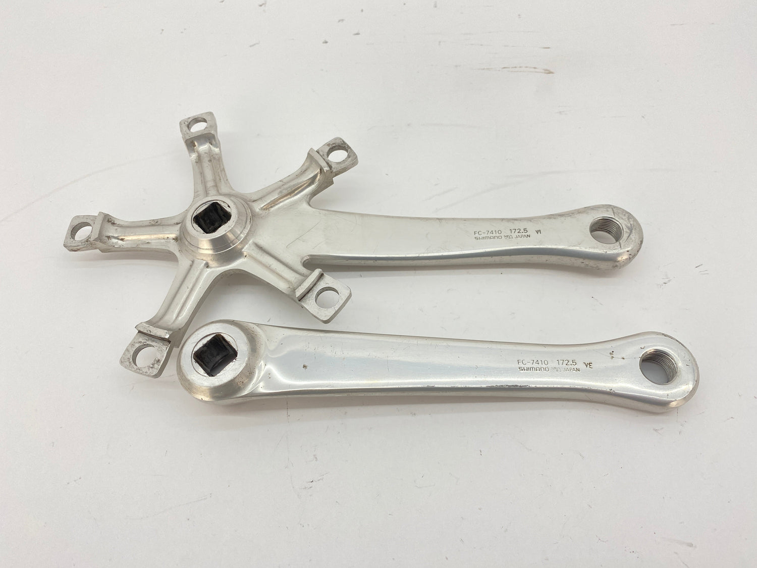 backside view of the crank arms