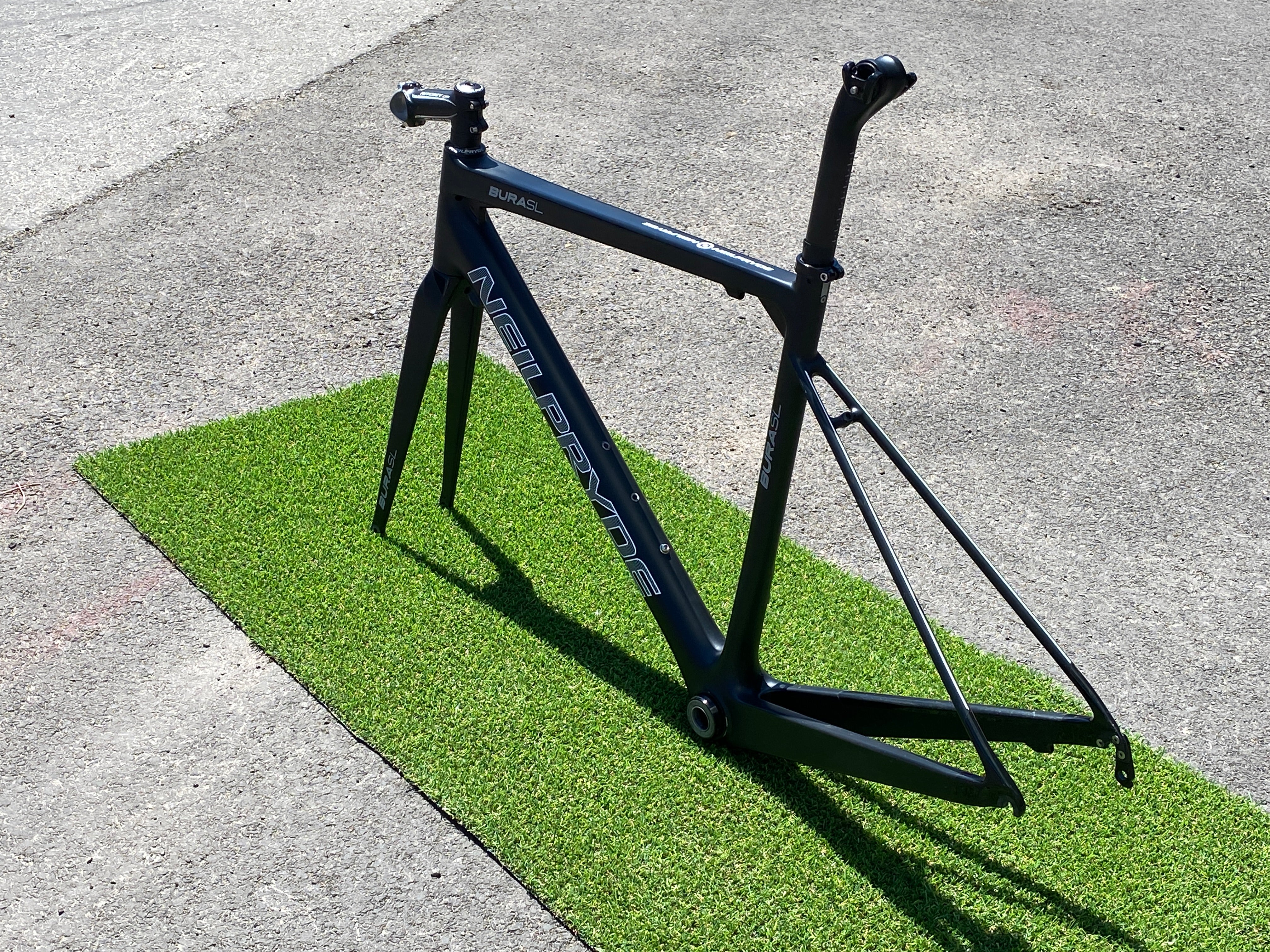 Neilpryde Bura SL Carbon Road Frameset Medium