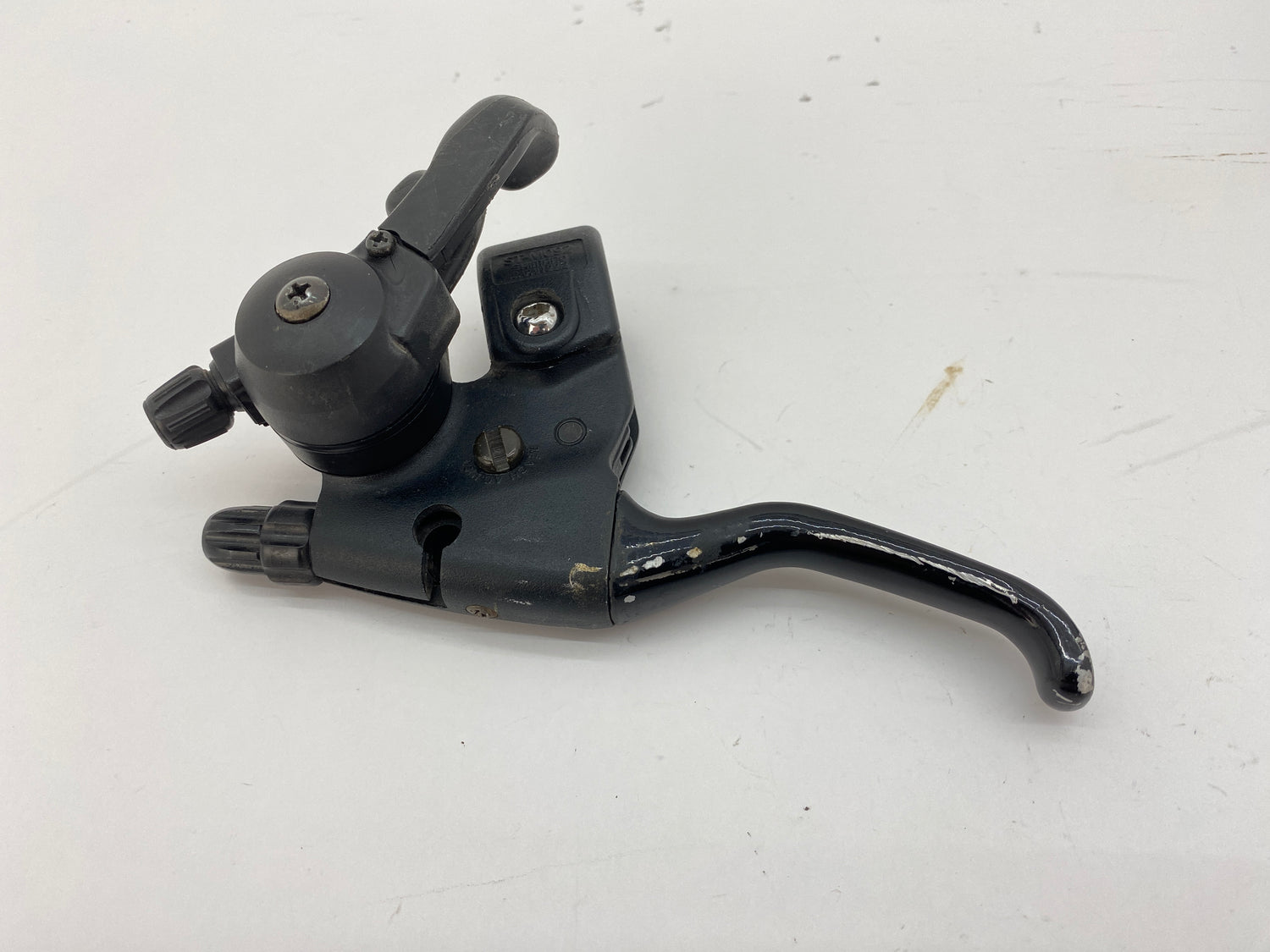 bottom view of the right lever