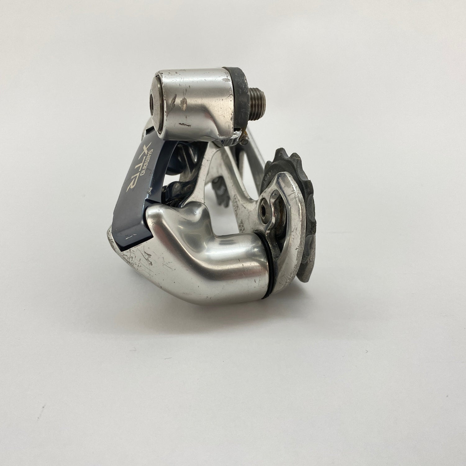 front view of the derailleur