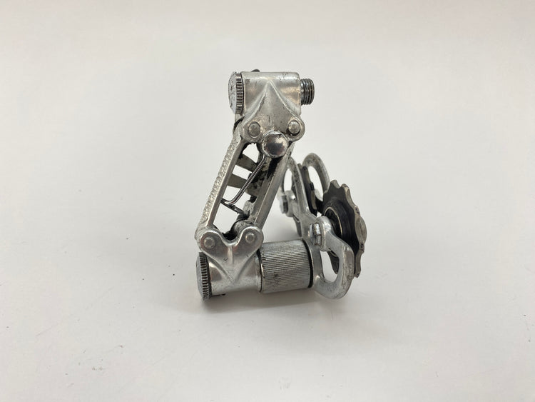 front view of the derailleur