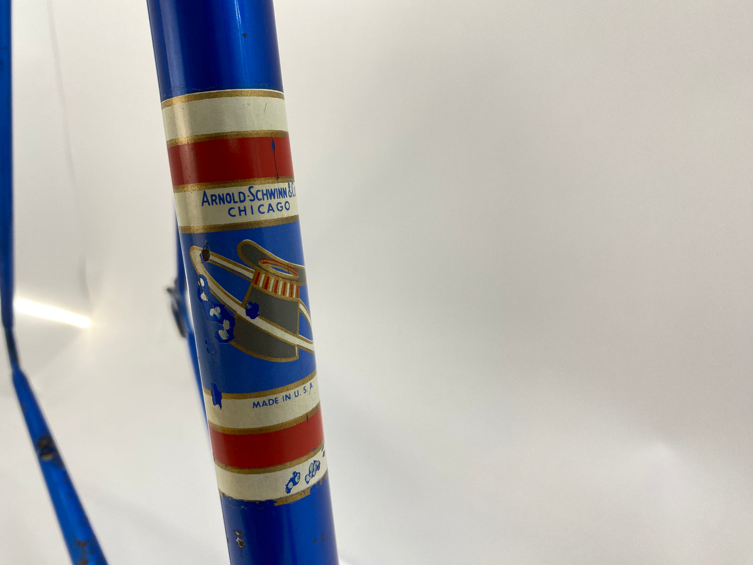 close up of arnold schwinn decal
