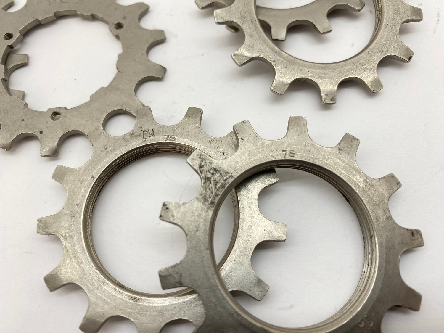 close up of the 7-speed cogs