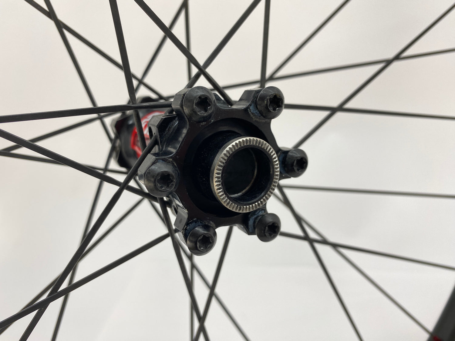 close up of the left axle end
