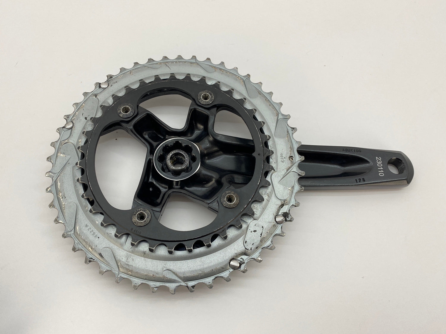 backside view of the chainrings