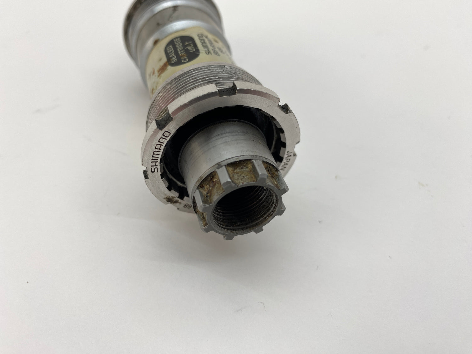 close up of the non drive side spindle