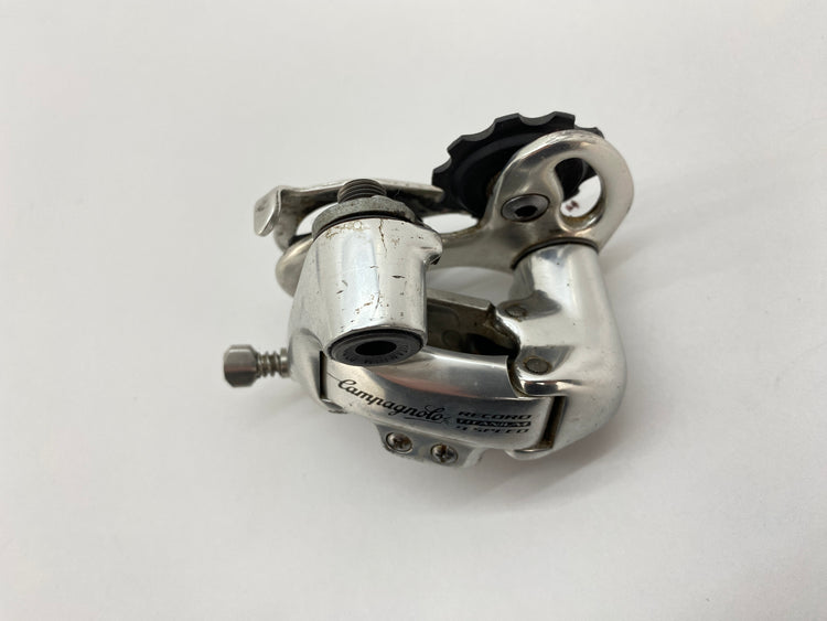 crack in the rear derailleur