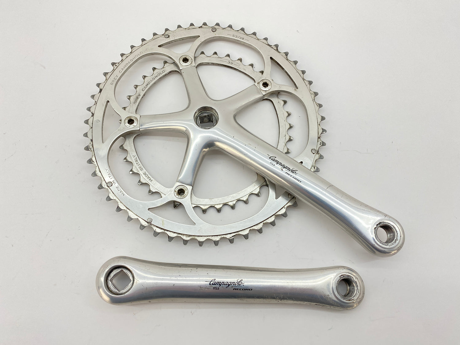 main view of the crankset