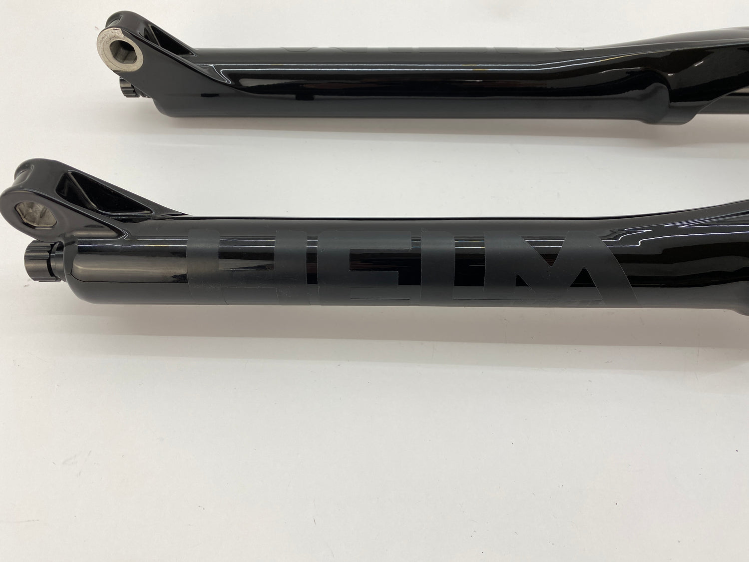 close up of the model name
