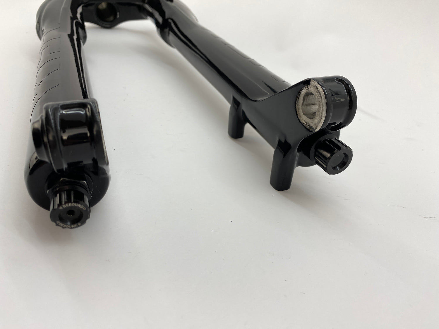 close up of the fork tips