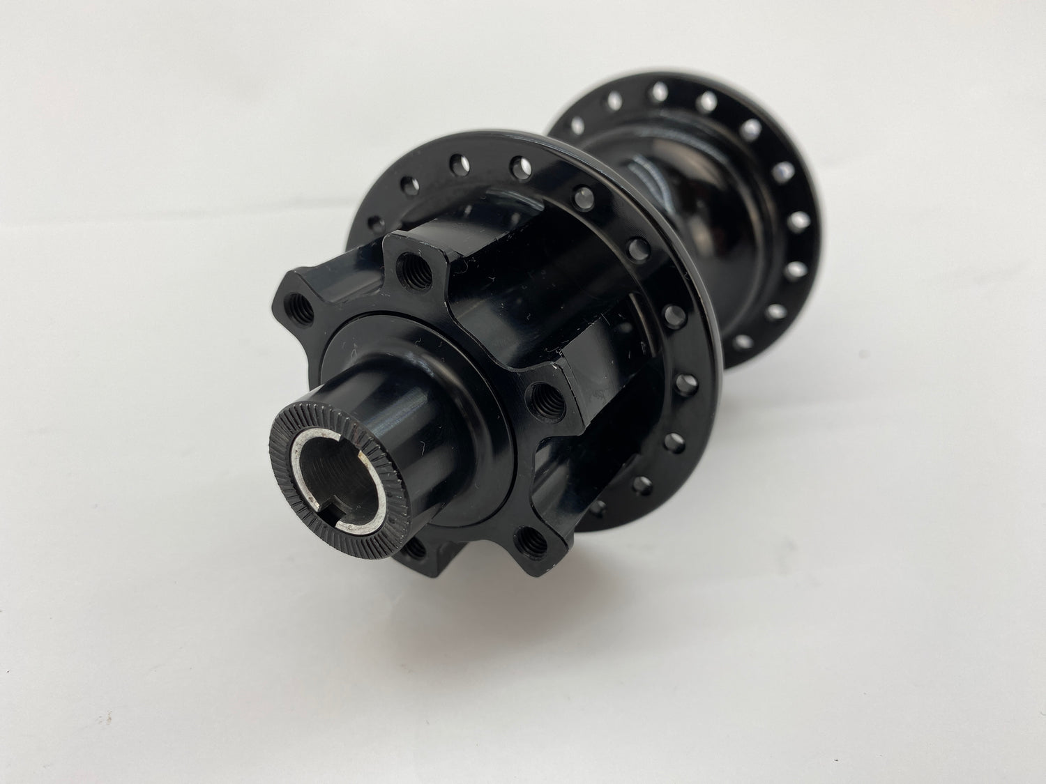 close up of the left axle end