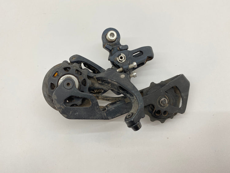 backside view of the derailleur