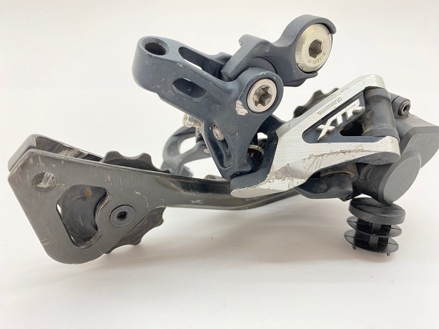 close up of the derailleur