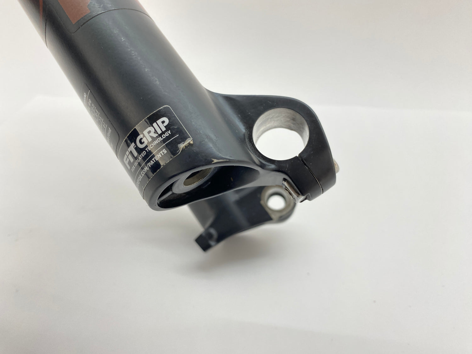 scratch near the right axle clamp