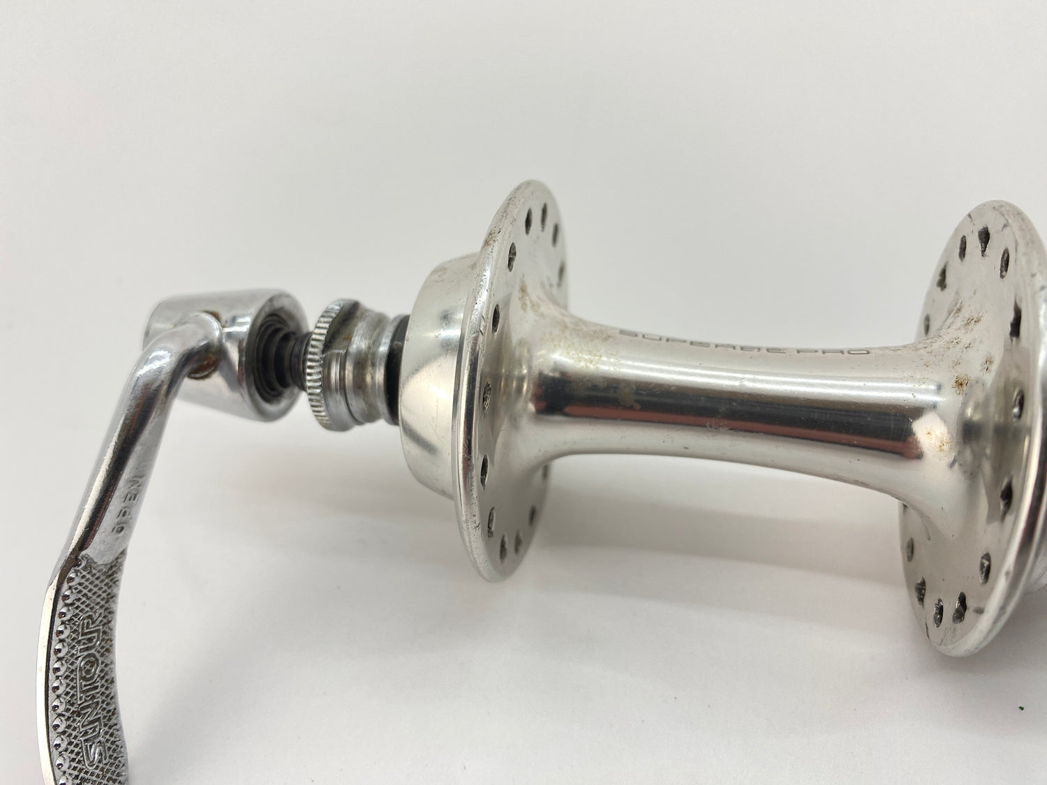 close up of the hub shell