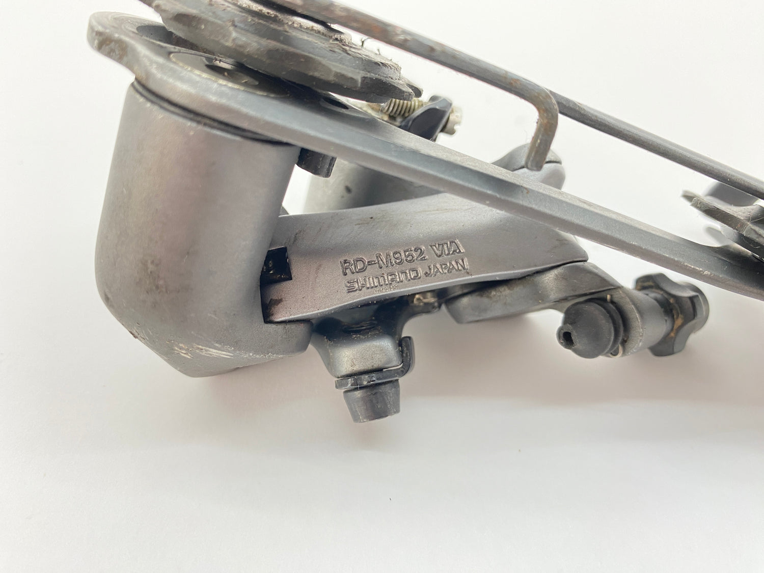 close up of the model number