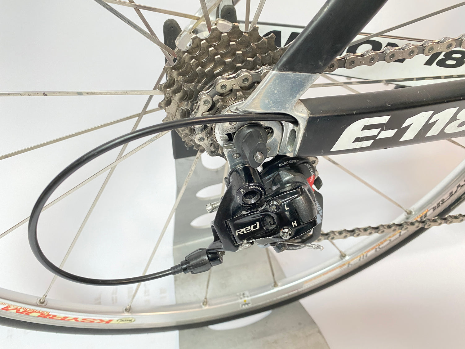 close up of the rear derailleur