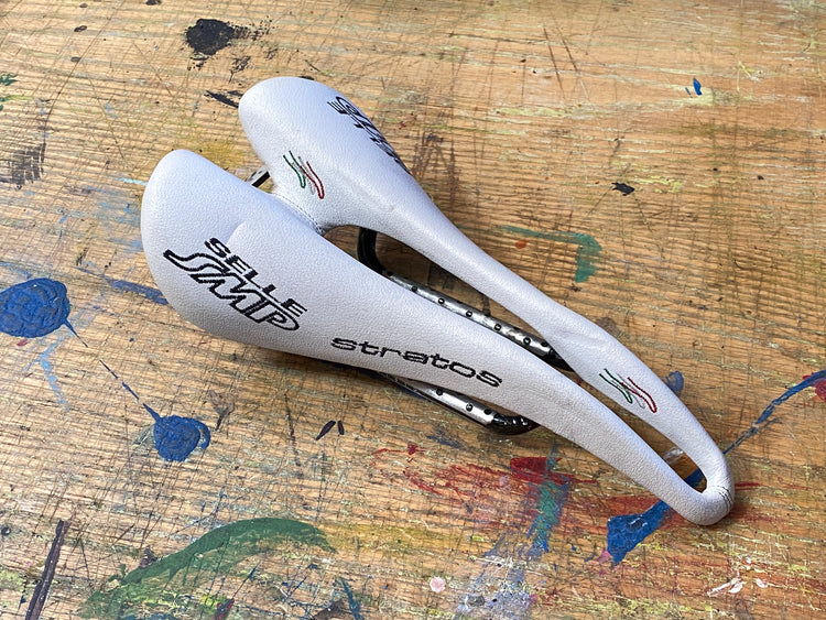 Selle SMP Stratos Carbon Saddle White