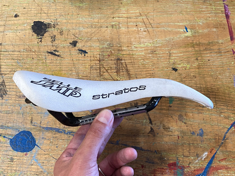 Selle SMP Stratos Carbon Saddle White