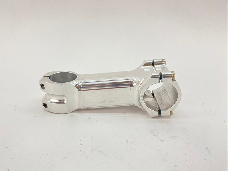 main view of the stem