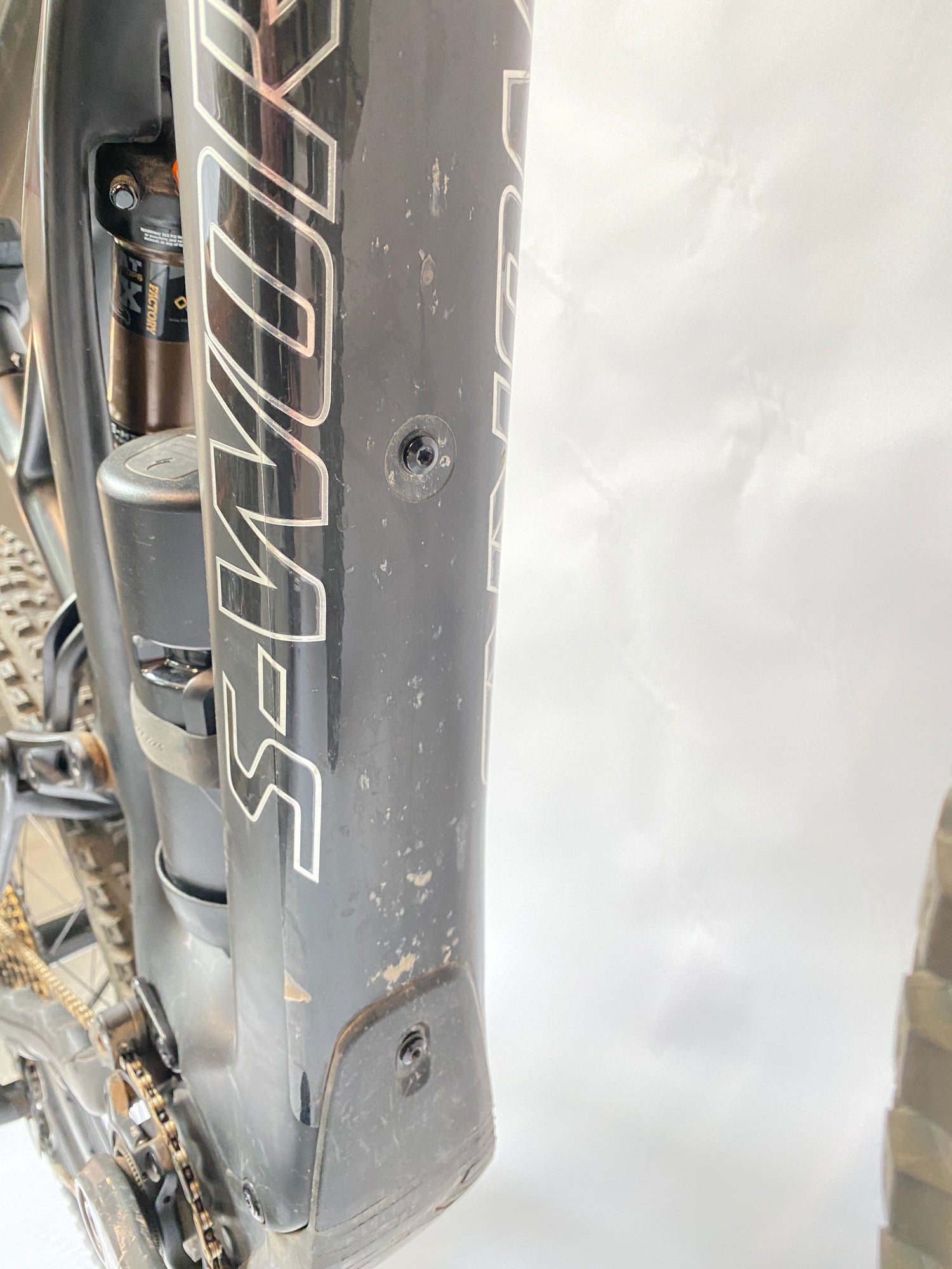 underside view of the down tube