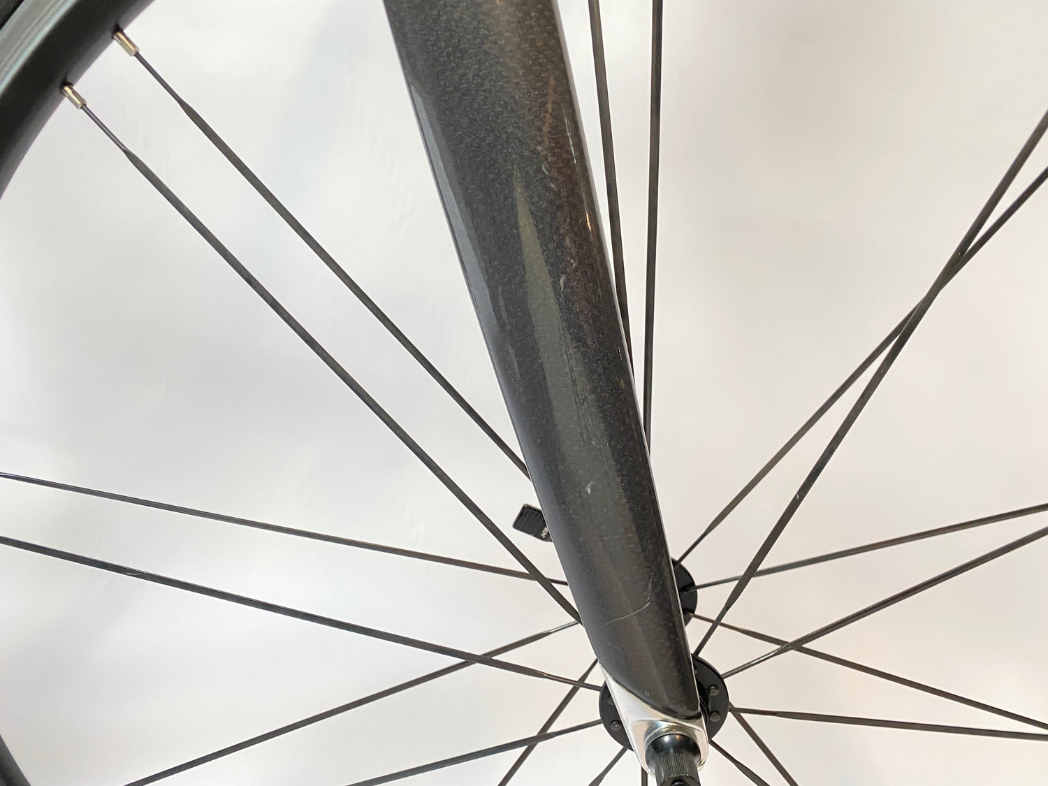 scratches on the right fork leg