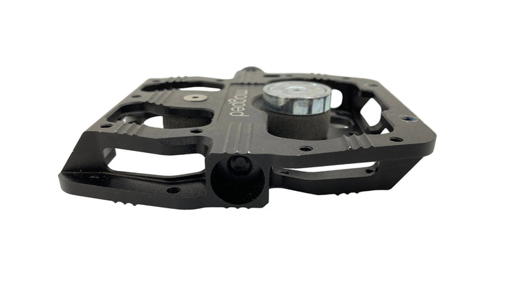 side view of the right pedal