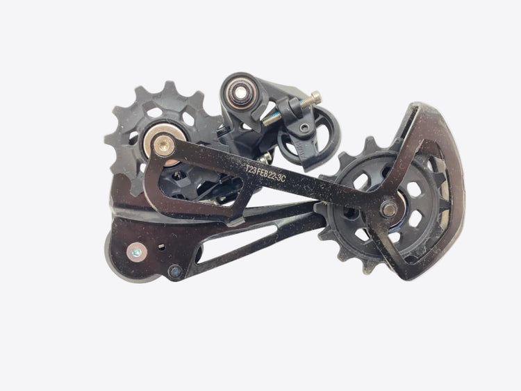 backside view of the derailleur
