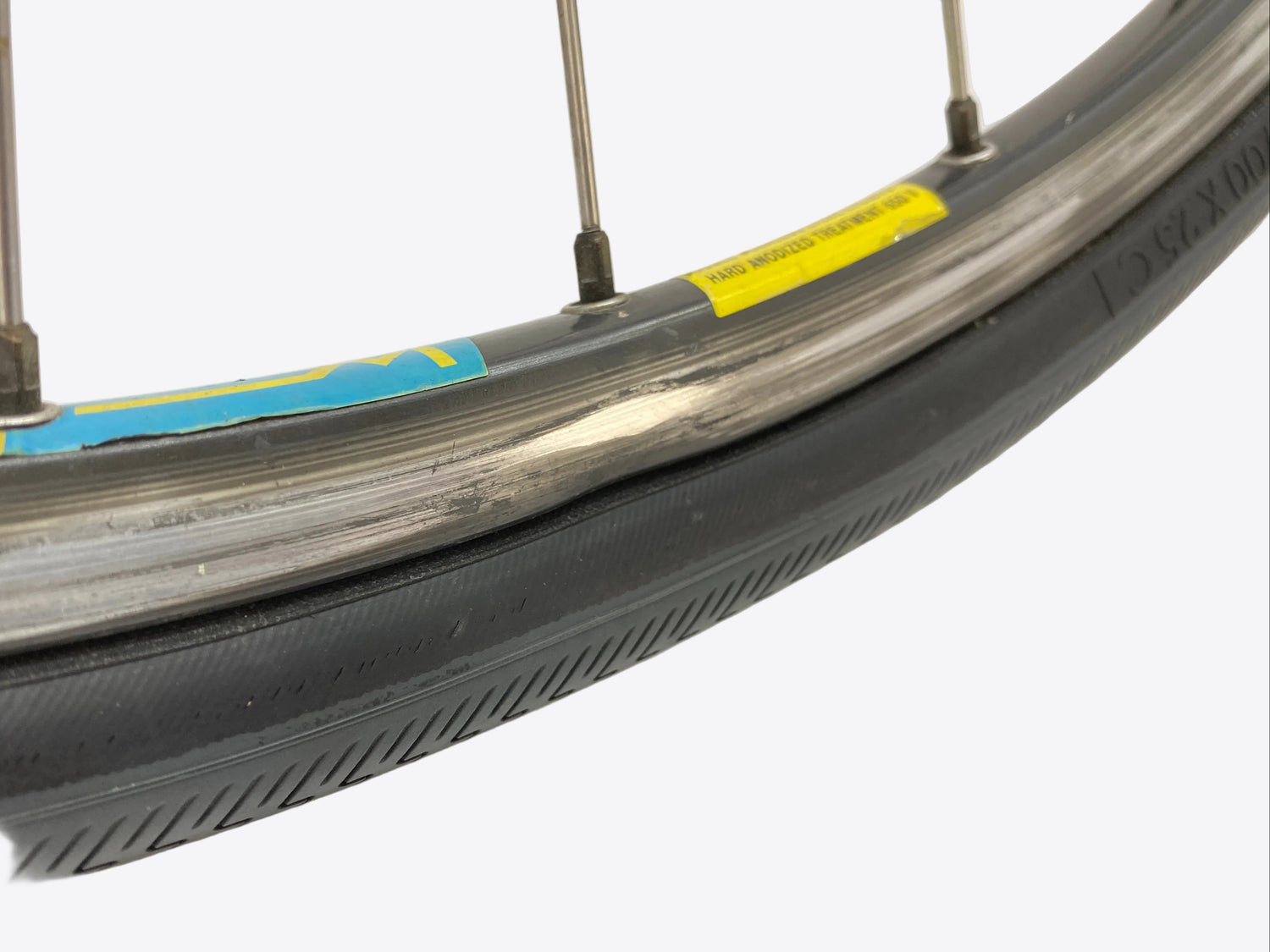 close up of the front rim