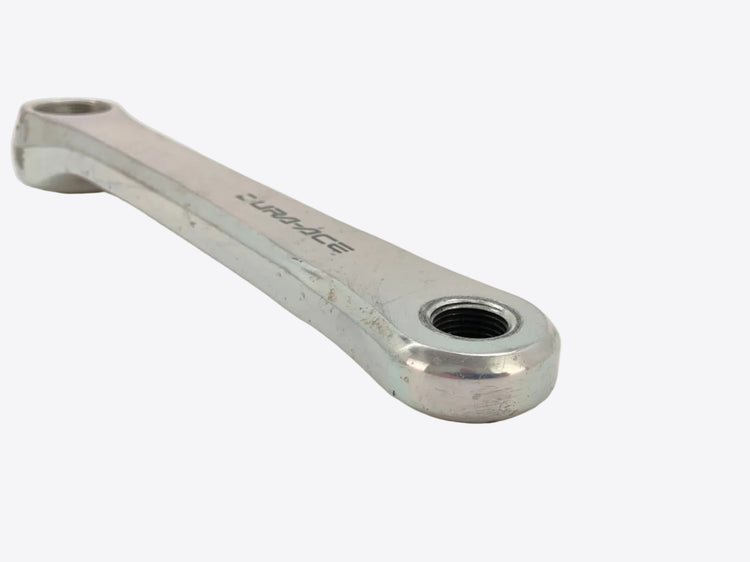 view of the left crank arm end