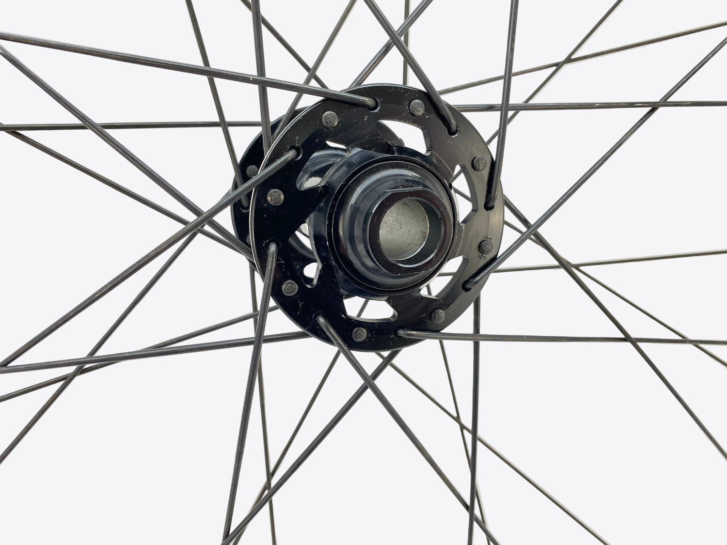 close up of the right axle end