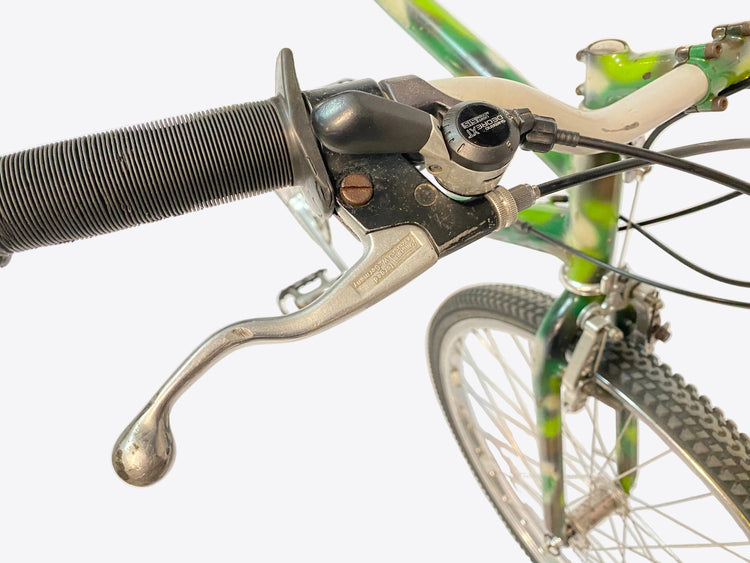 close up of the right shifter
