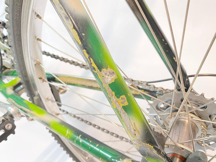 close up of the left seatstay