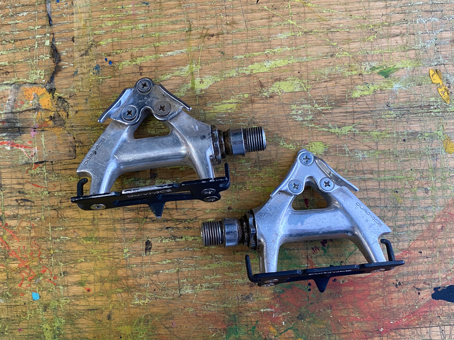 105 clipless pedals Shimano Dura Ace Vintage Clipless Pedals with Cleats