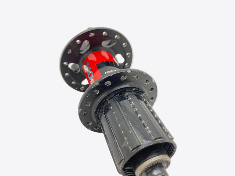 view of the right hub flange