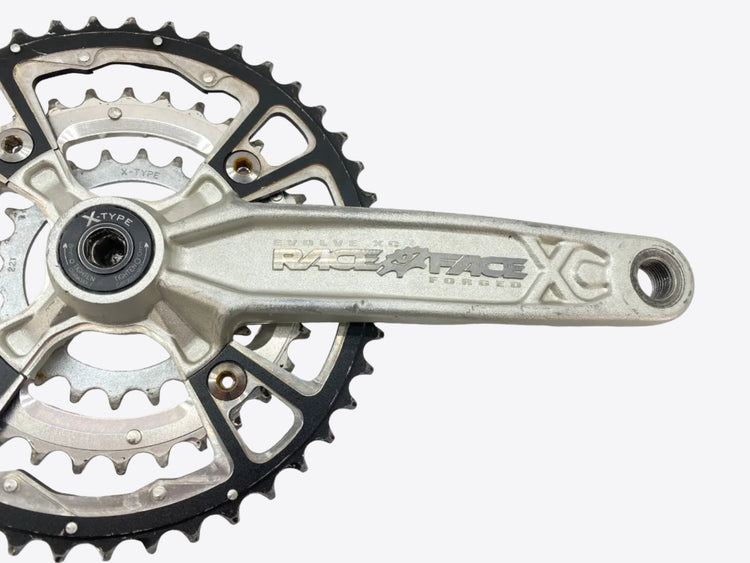 view of the right crank arm