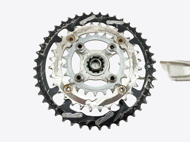 backside view of the chainrings