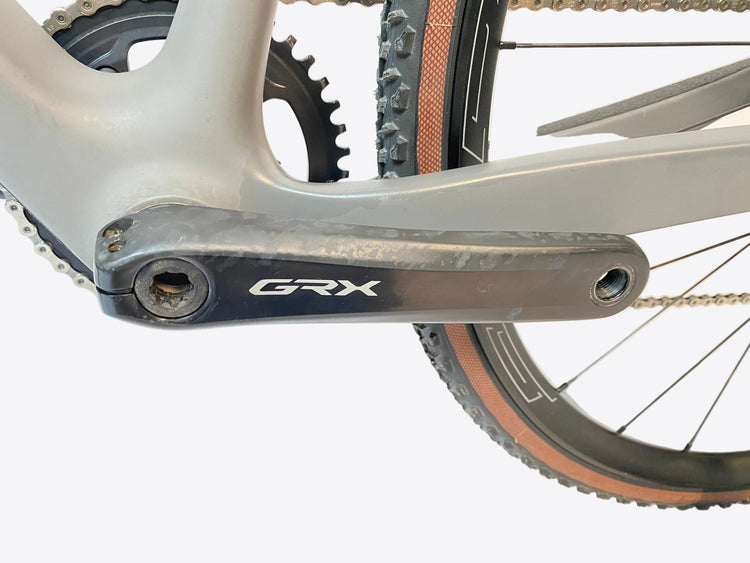 close up of the left crank arm