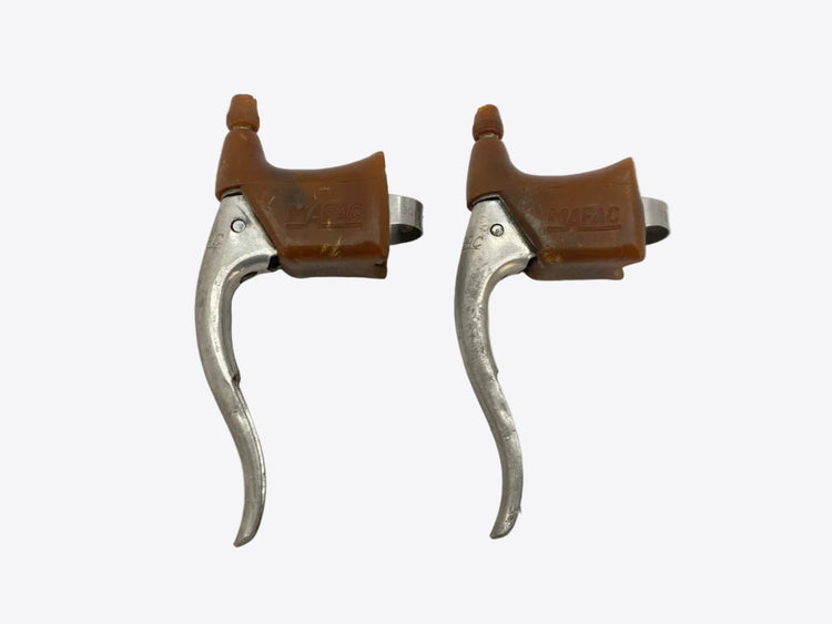 left side view of the levers