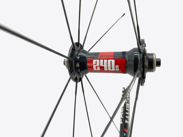 the front hub label